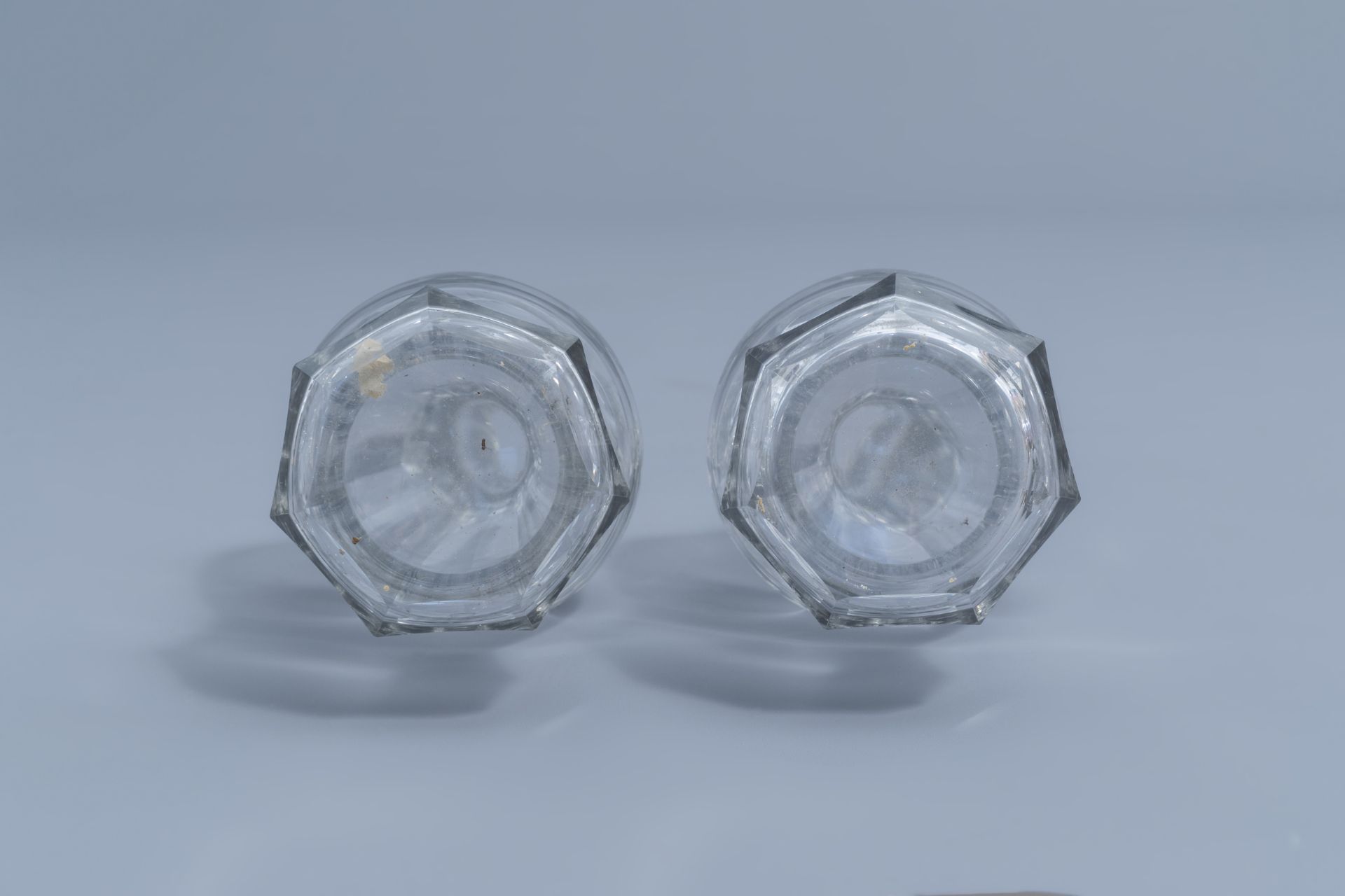 Five glass and crystal carafes, a.o. Verre de Lige, 18th C. and later - Image 15 of 17