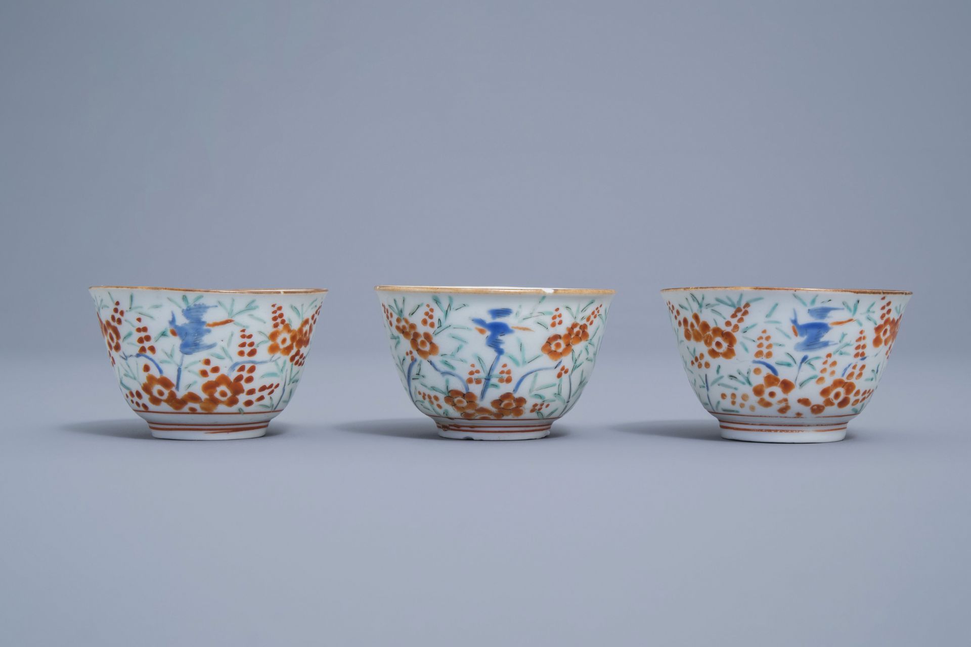 Six Japanese Kakiemon cups with parrots among blossoming branches, Edo, 18th C. - Image 11 of 14