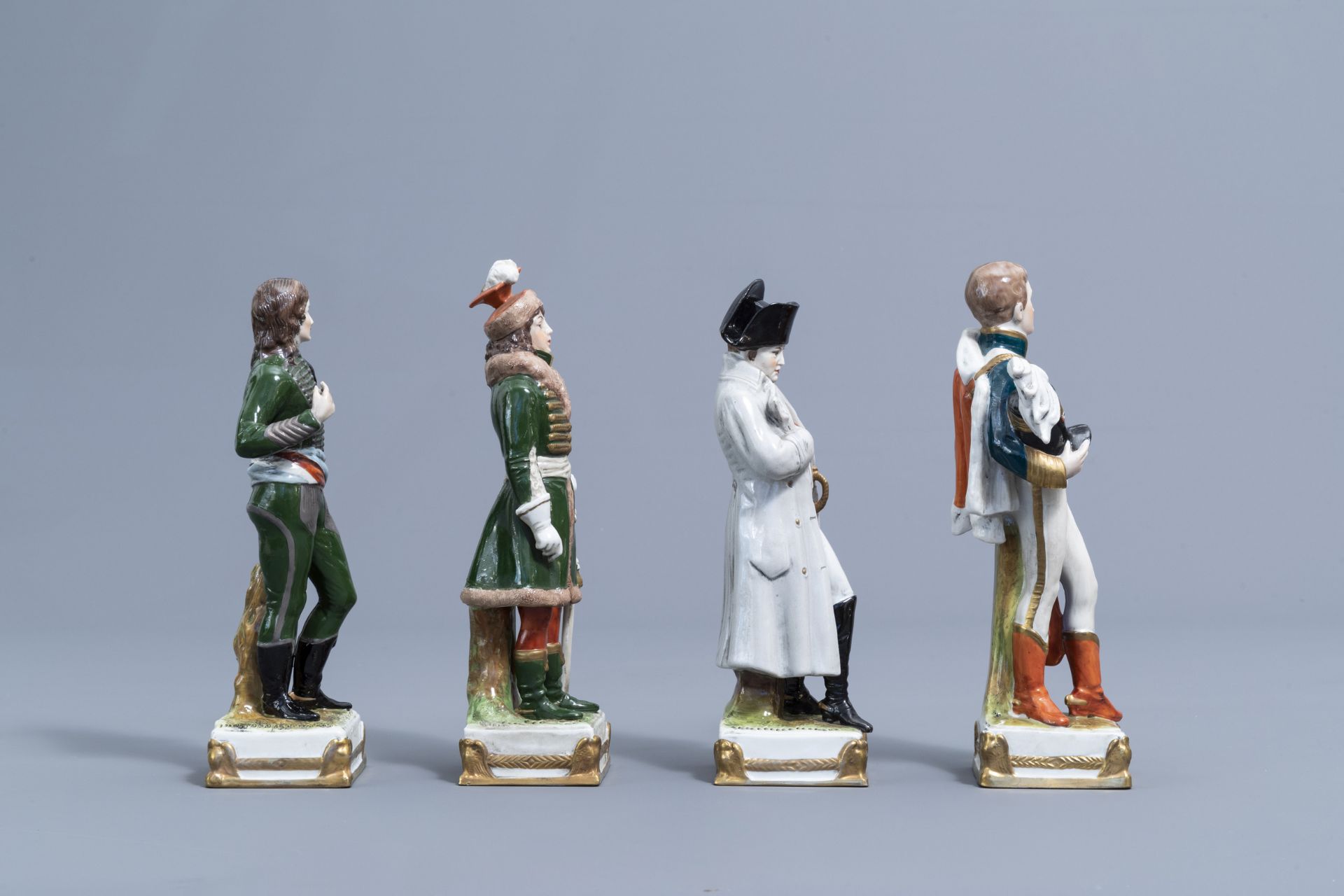 Sixteen figures from Napoleon's army in polychrome Saxon porcelain, Scheibe-Alsbach mark, 20th C. - Image 33 of 42
