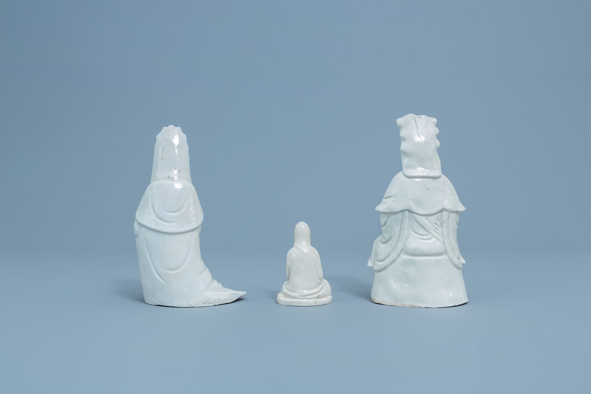 Three Chinese Dehua blanc de Chine figures of Guanyin, Kangxi and later - Image 4 of 7