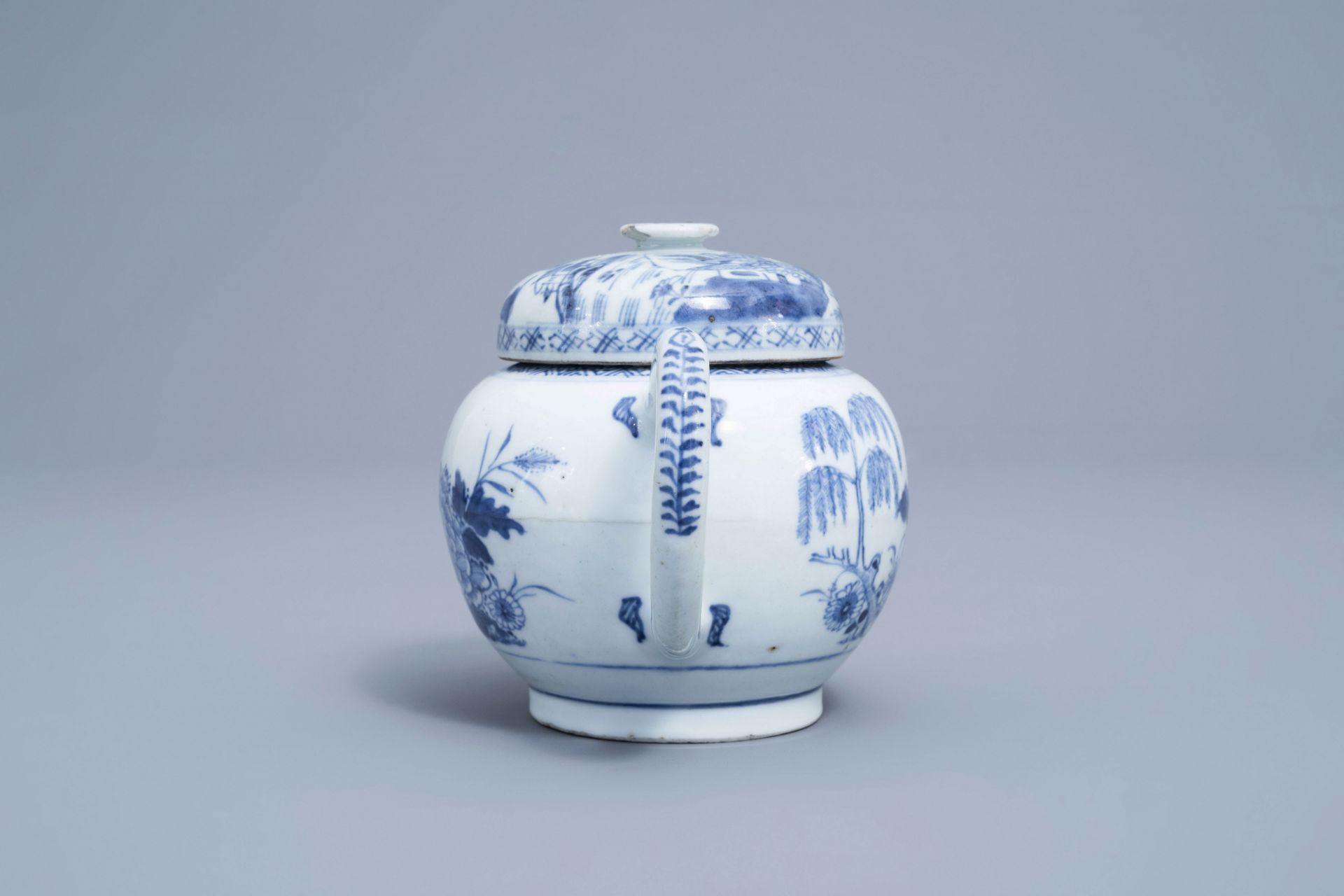 A varied collection of Chinese blue and white porcelain, 18th C. and later - Image 9 of 54