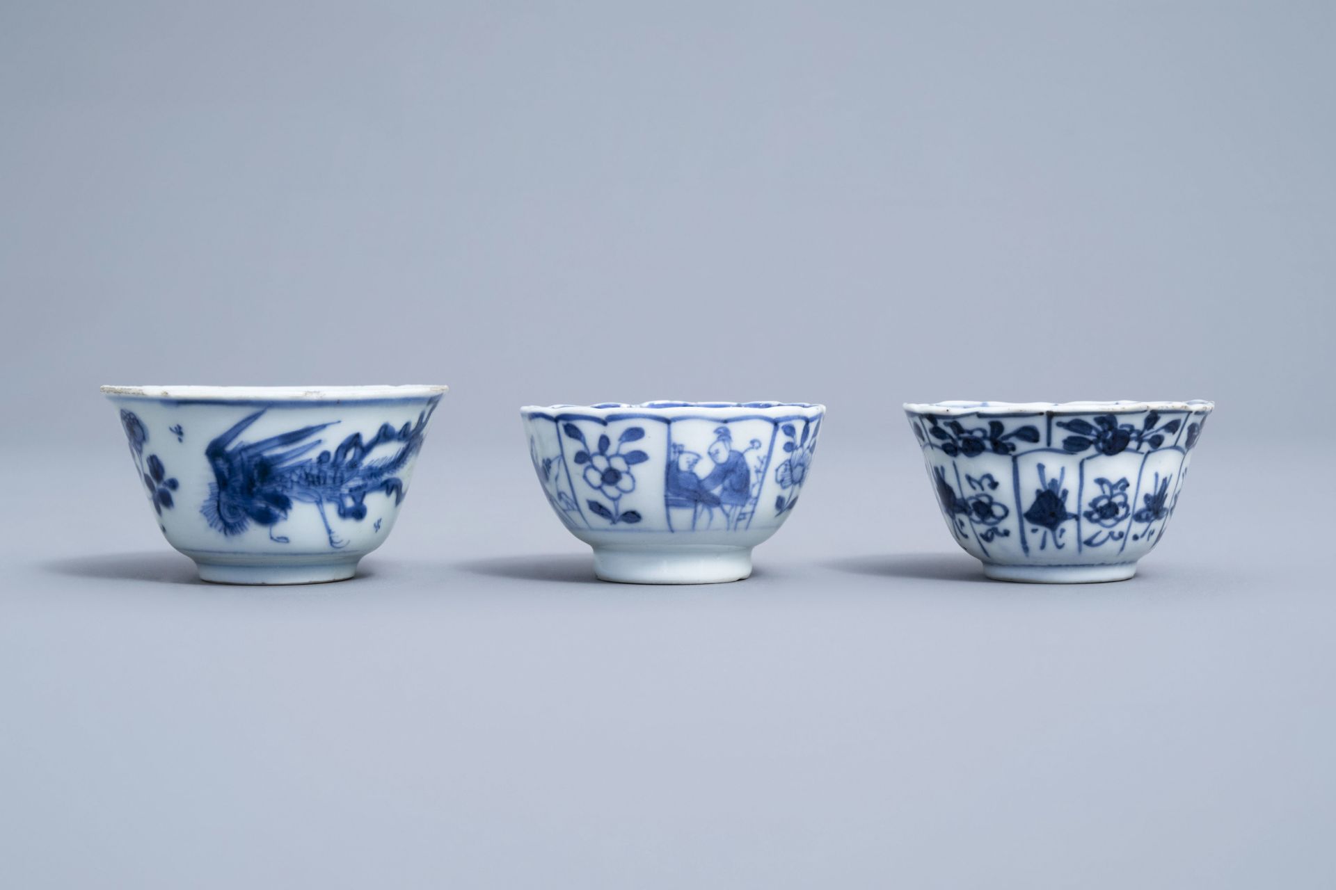 A varied collection of Chinese blue and white porcelain, 18th C. and later - Image 36 of 54