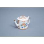 A Chinese famille rose teapot and cover with Mandarin ladies, Qianlong/Jiaqing