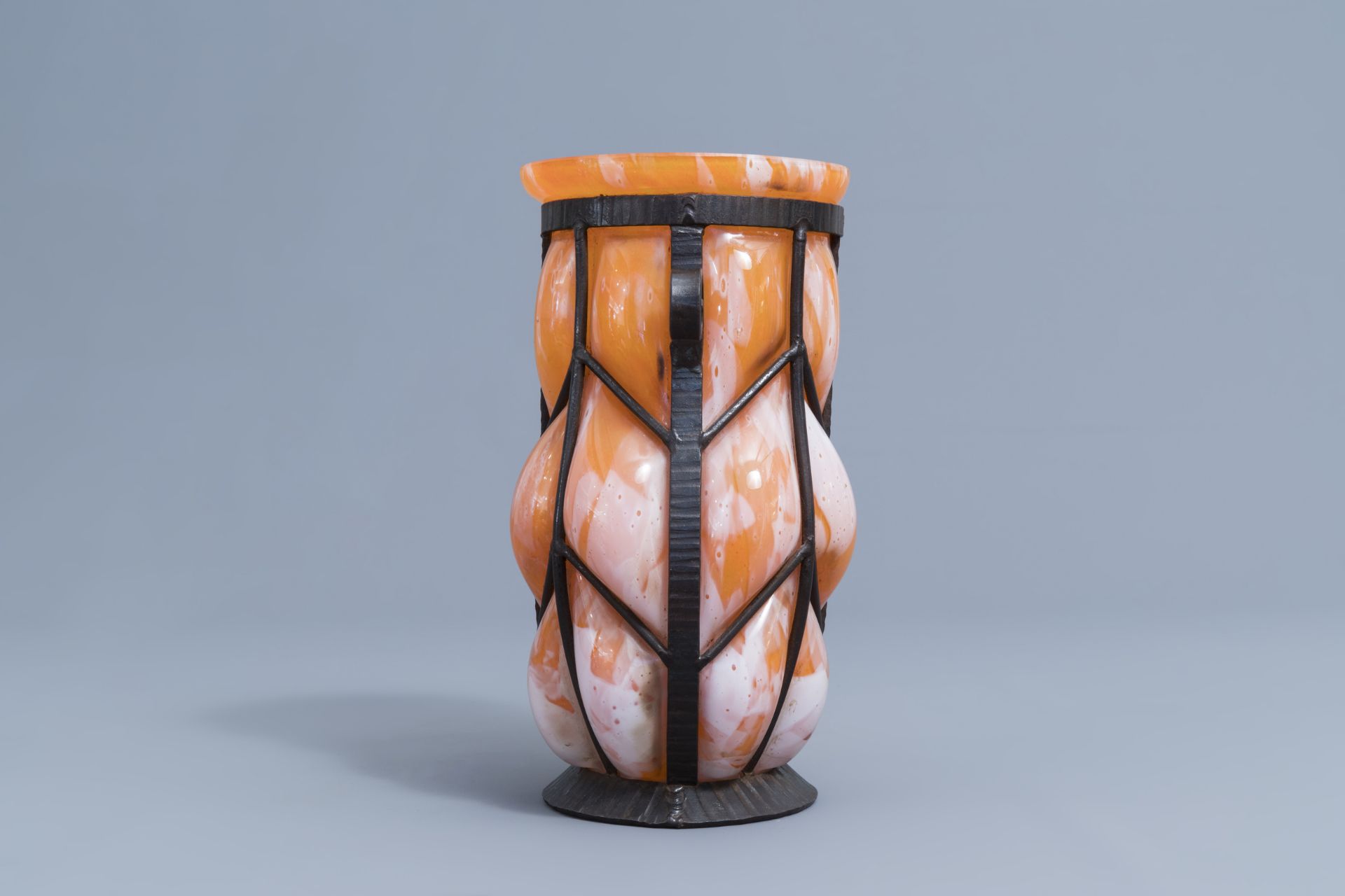 A French glass and wrought iron Art Deco vase, probably Verreries d'Art Lorrain, 20th C. - Image 6 of 8