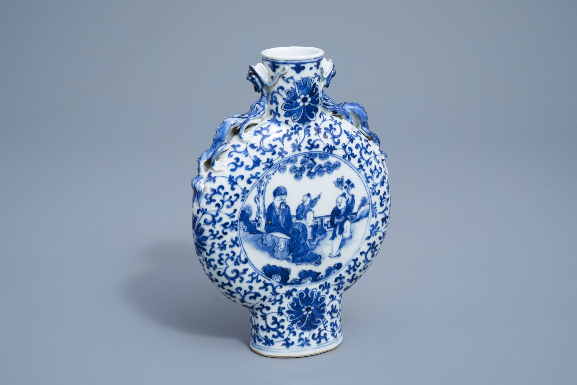 A Chinese blue and white moonflask with figures and a bird, 19th C. - Image 8 of 8