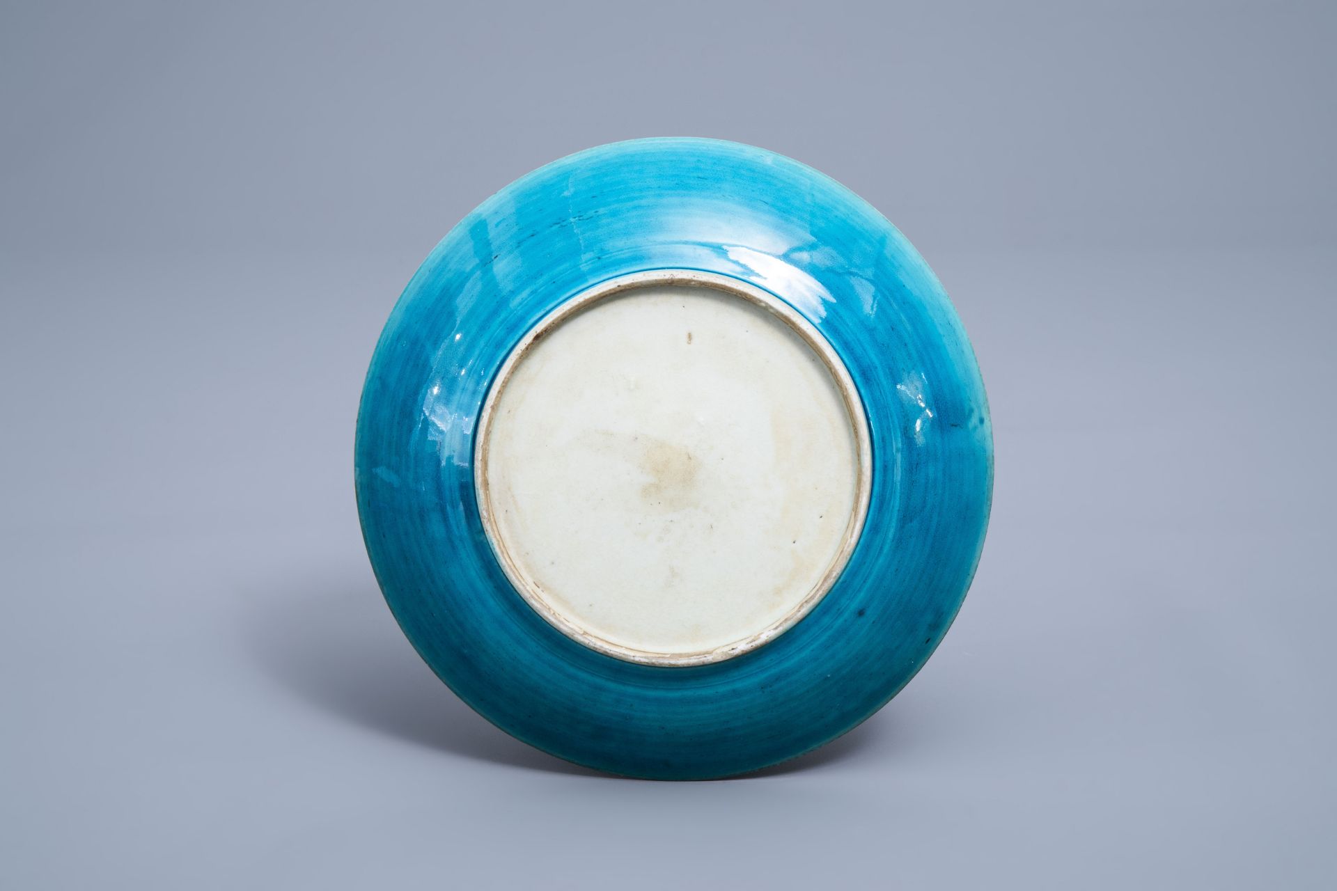 A Chinese monochrome turquoise plate, Kangxi - Image 4 of 4