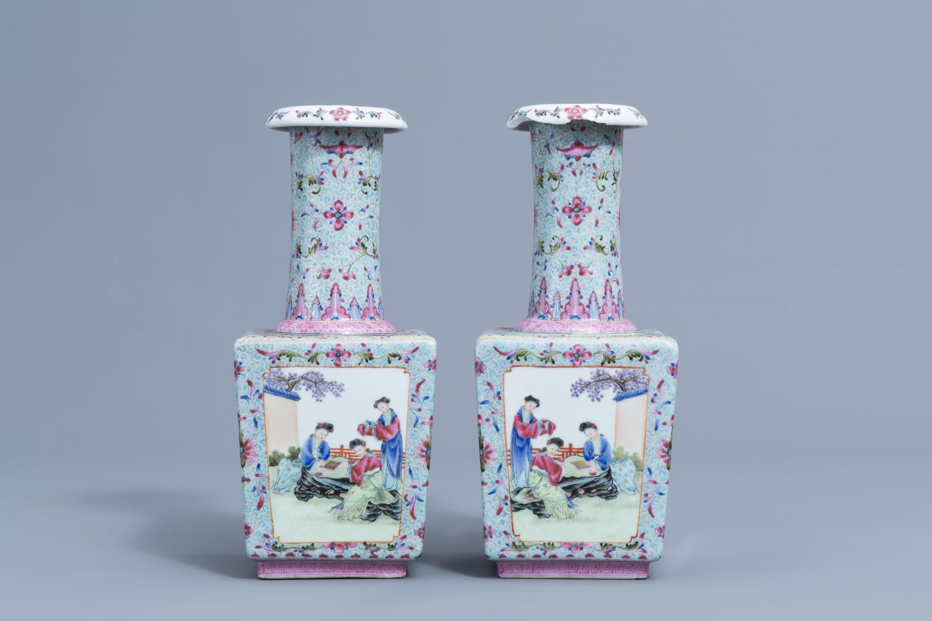 A pair of square Chinese famille rose bottle vases with ladies, Qianlong mark, 20th C. - Image 3 of 6