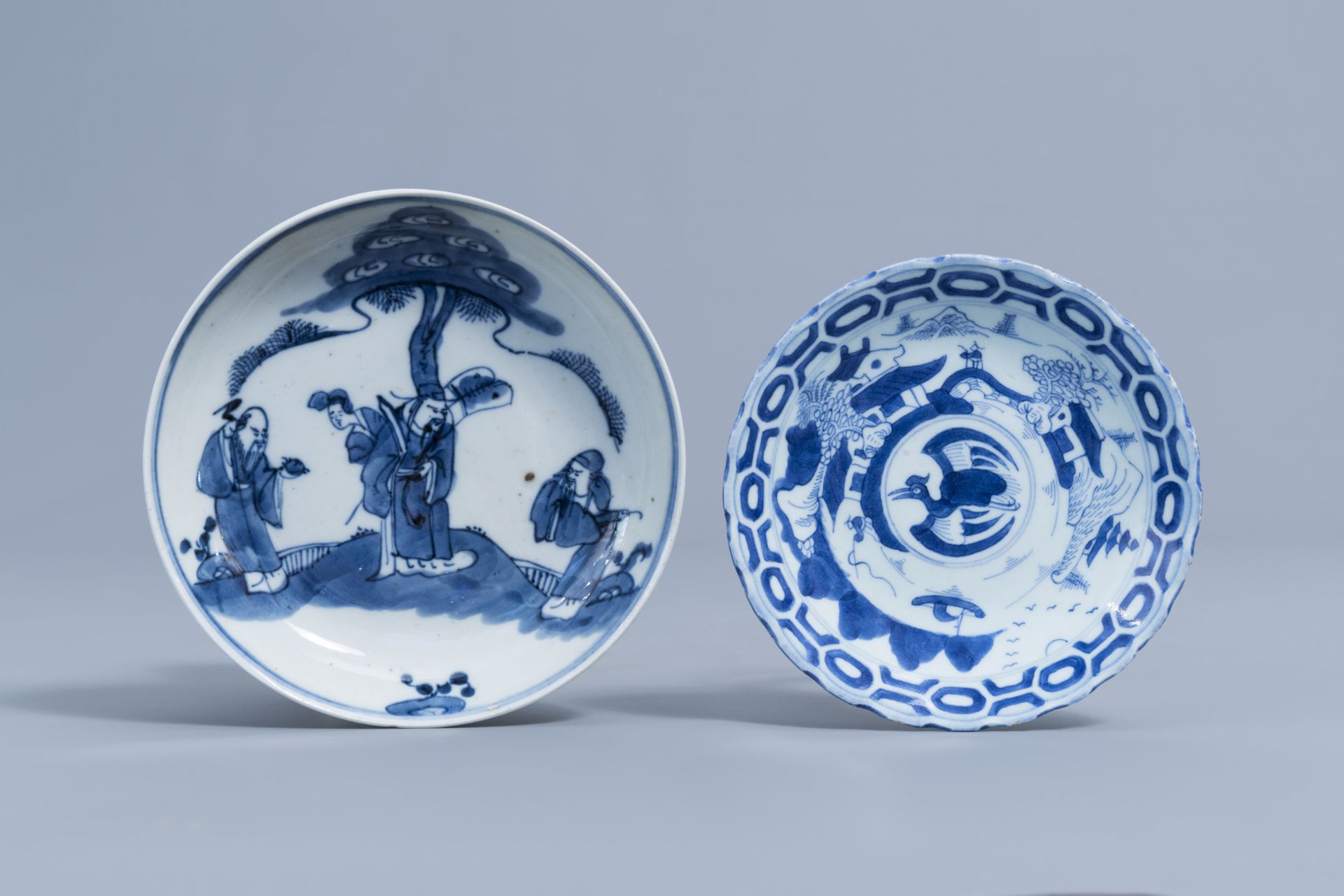 A varied collection of Chinese, blue, white and famille jaune porcelain, 19th/20th C. - Image 14 of 15