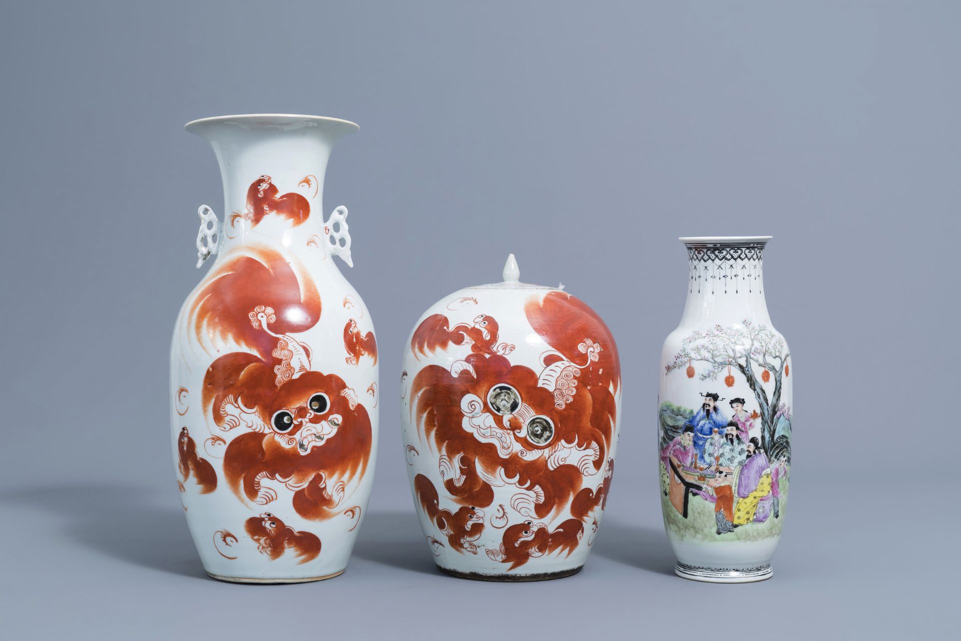 A Chinese iron red vase, a jar and cover with Buddhist lions & 5 famille rose vases, 19th/20th C. - Image 2 of 14
