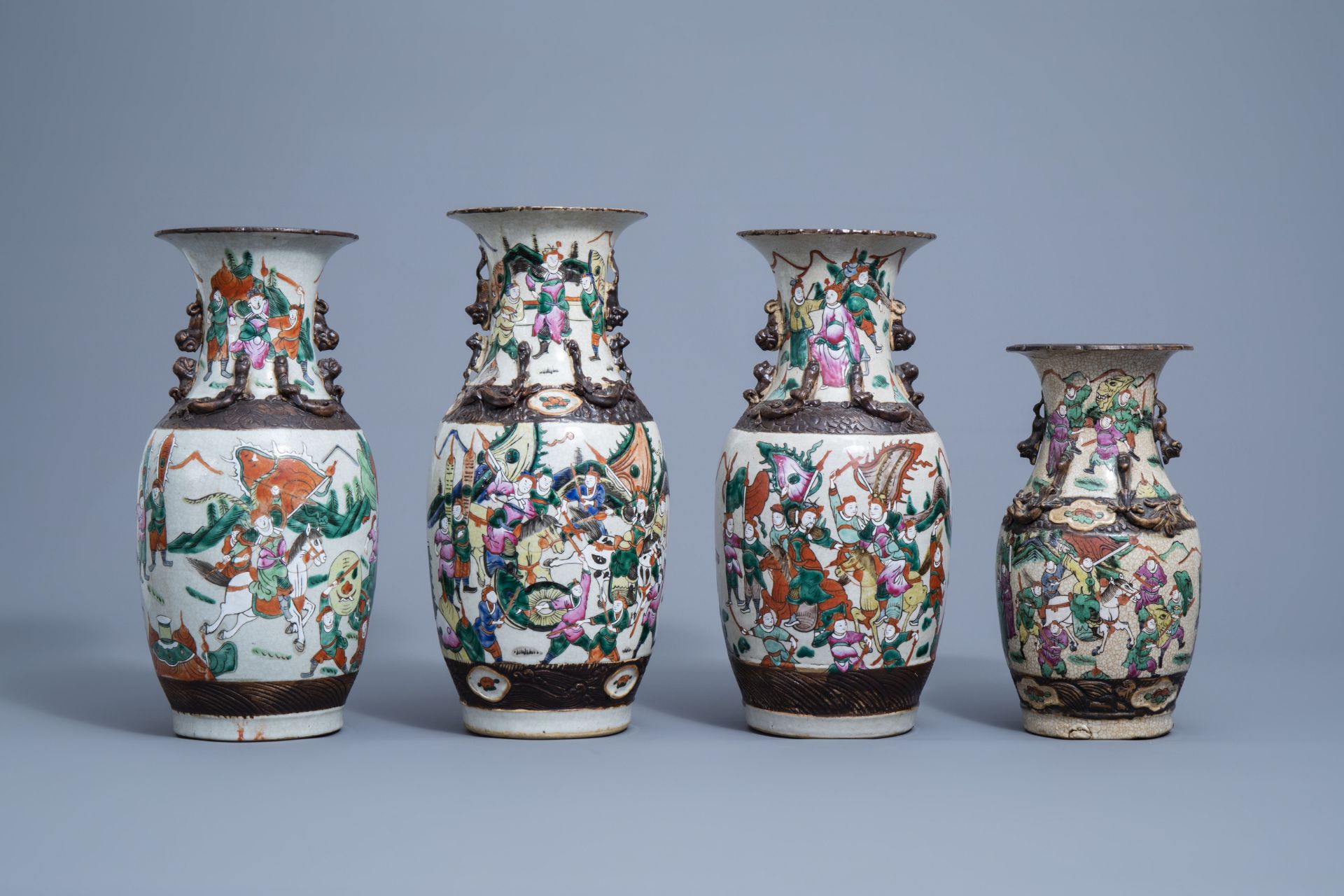 Seven various Chinese Nanking crackle glazed famille rose and verte vases, 19th/20th C. - Bild 2 aus 13