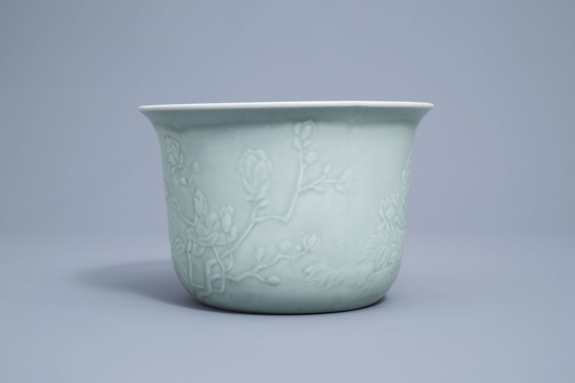 A varied collection of Chinese monochrome porcelain, 19th/20th C. - Image 9 of 22