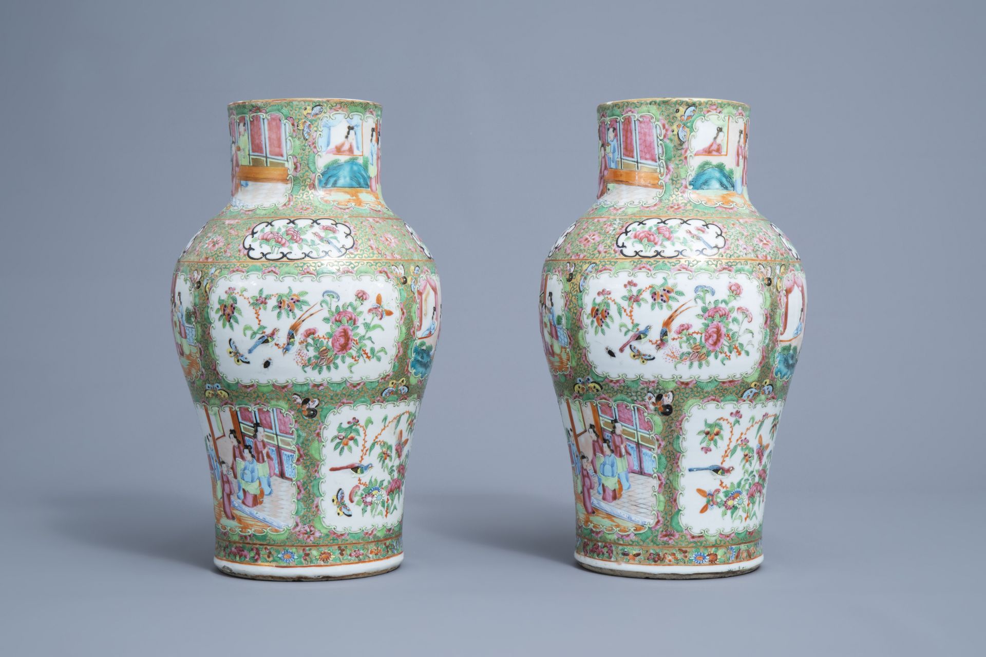 A pair of Chinese Canton famille rose vases and covers, 19th C. - Image 6 of 14