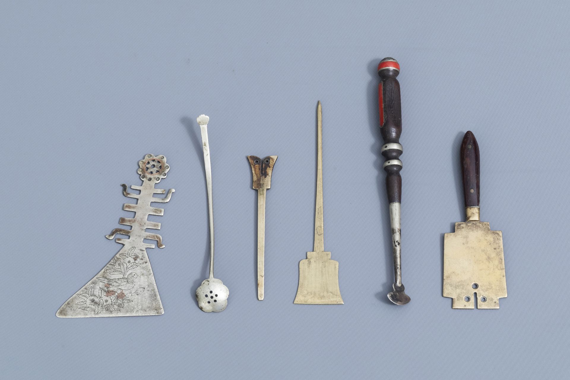 A large and varied collection of opium tools, China, 19th/20th C. - Image 7 of 22