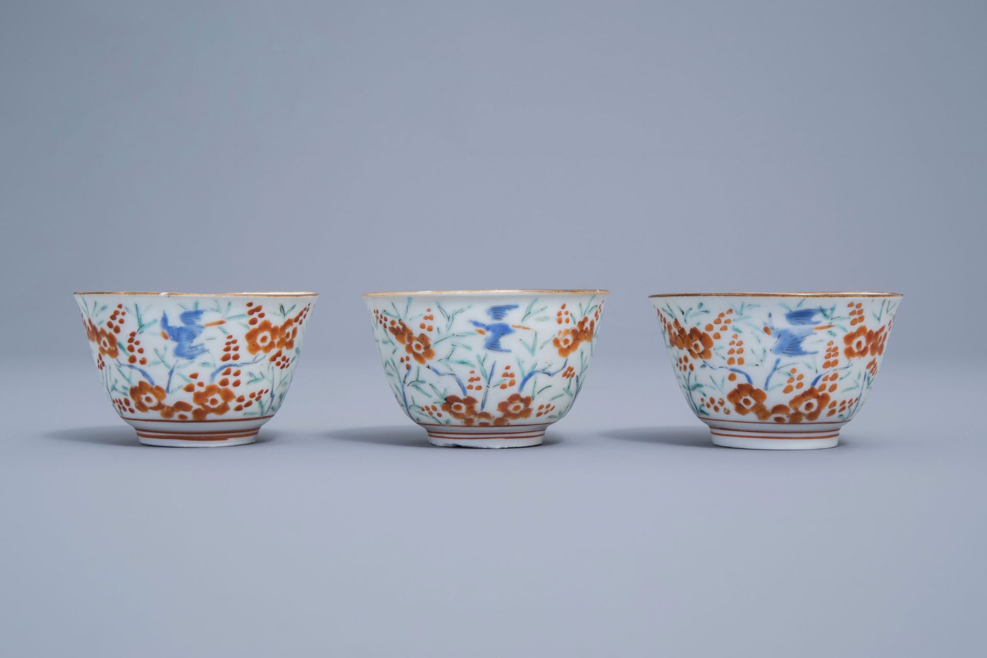 Six Japanese Kakiemon cups with parrots among blossoming branches, Edo, 18th C. - Image 9 of 14