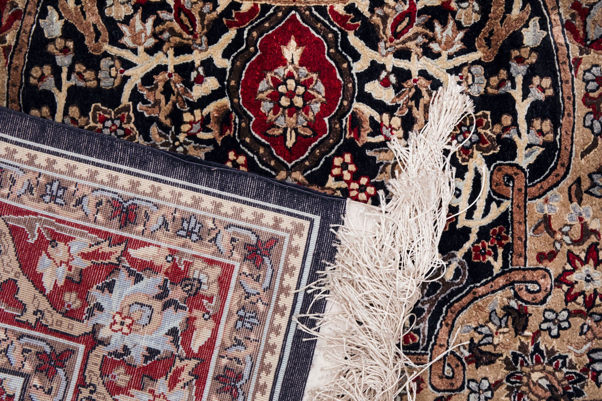 Two Oriental rugs with floral design, silk on cotton, 20th C. - Image 3 of 4