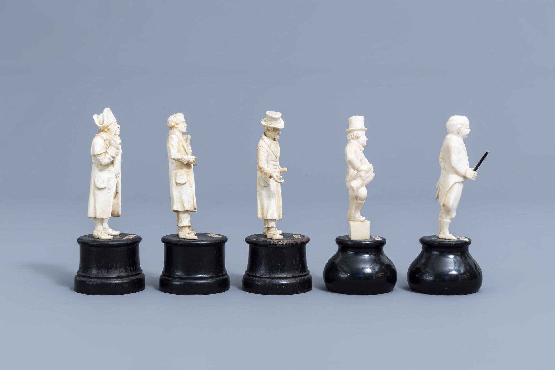 Five carved ivory figures of Charles Dickens 'Pickwick Papers' characters, prob., Dieppe, late 19th - Image 2 of 8