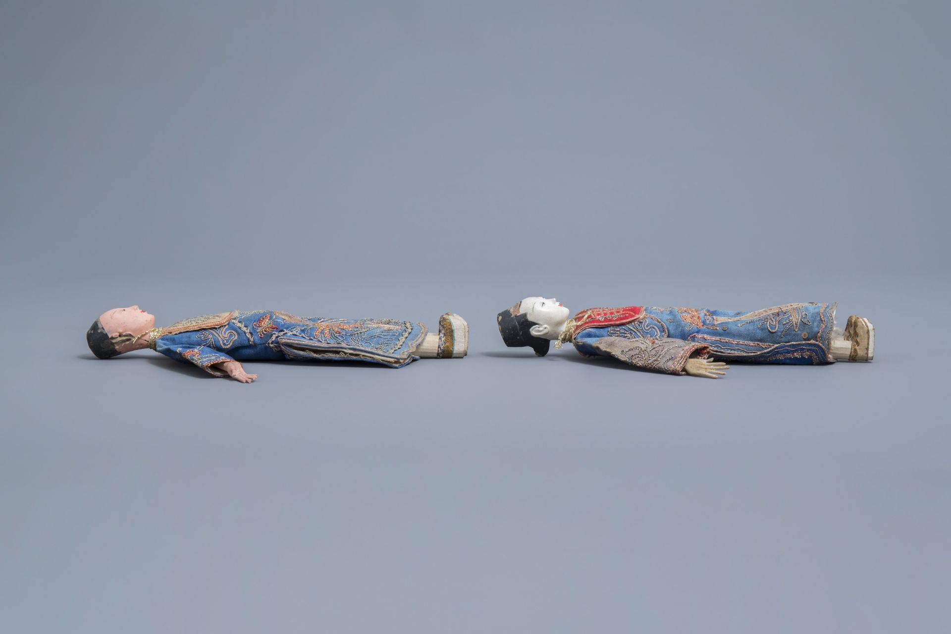 Two Chinese wooden opera or theater dolls, 19th C. - Image 5 of 8