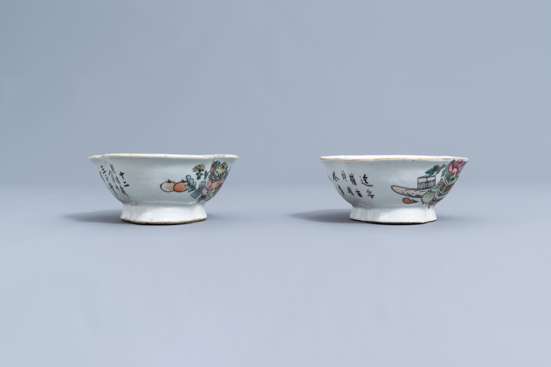 A Chinese qianjiang cai charger, two lobed bowls and a flower pot, 19th/20th C. - Image 5 of 16