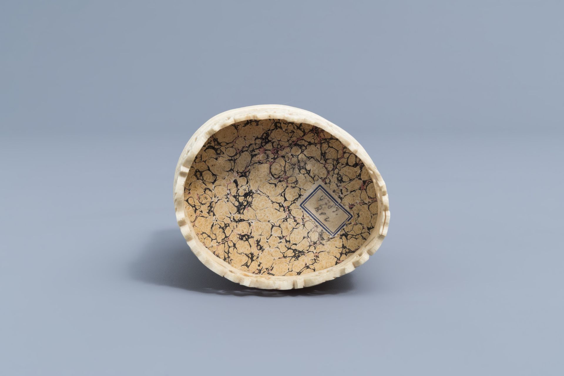 A Chinese richly carved ivory brush pot, Canton, 19th C. - Image 8 of 8