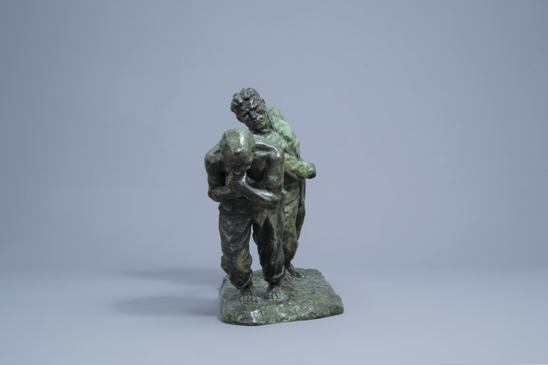 Victor Demanet (1895-1964): 'Les haleurs', green patinated bronze - Image 5 of 11