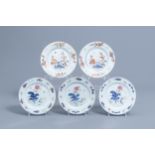 Five Chinese Imari style and famille rose plates with cranes and floral design, Kangxi/Qianlong