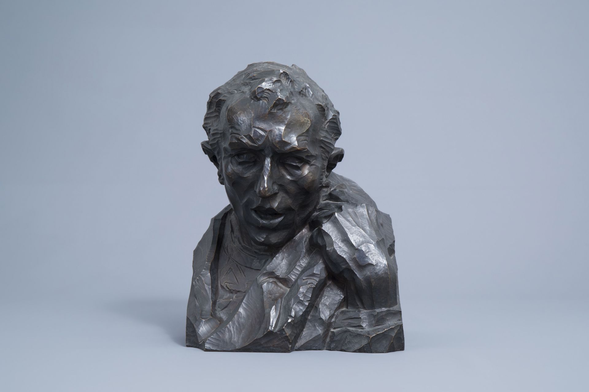 Santiago Rodriguez Bonome (1901-1995): A portrait bust o Pablo Casals, patinated bronze, dated 1926 - Image 2 of 9