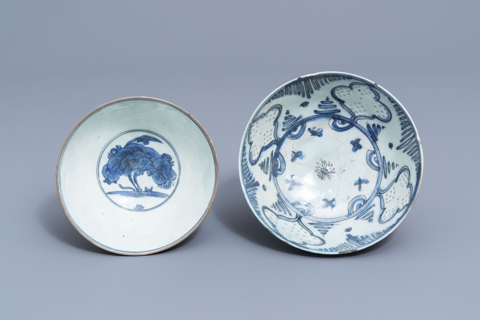 Eight blue and white Persian pottery wares, including Safavid and Qajar, 17th C. and later - Image 16 of 17