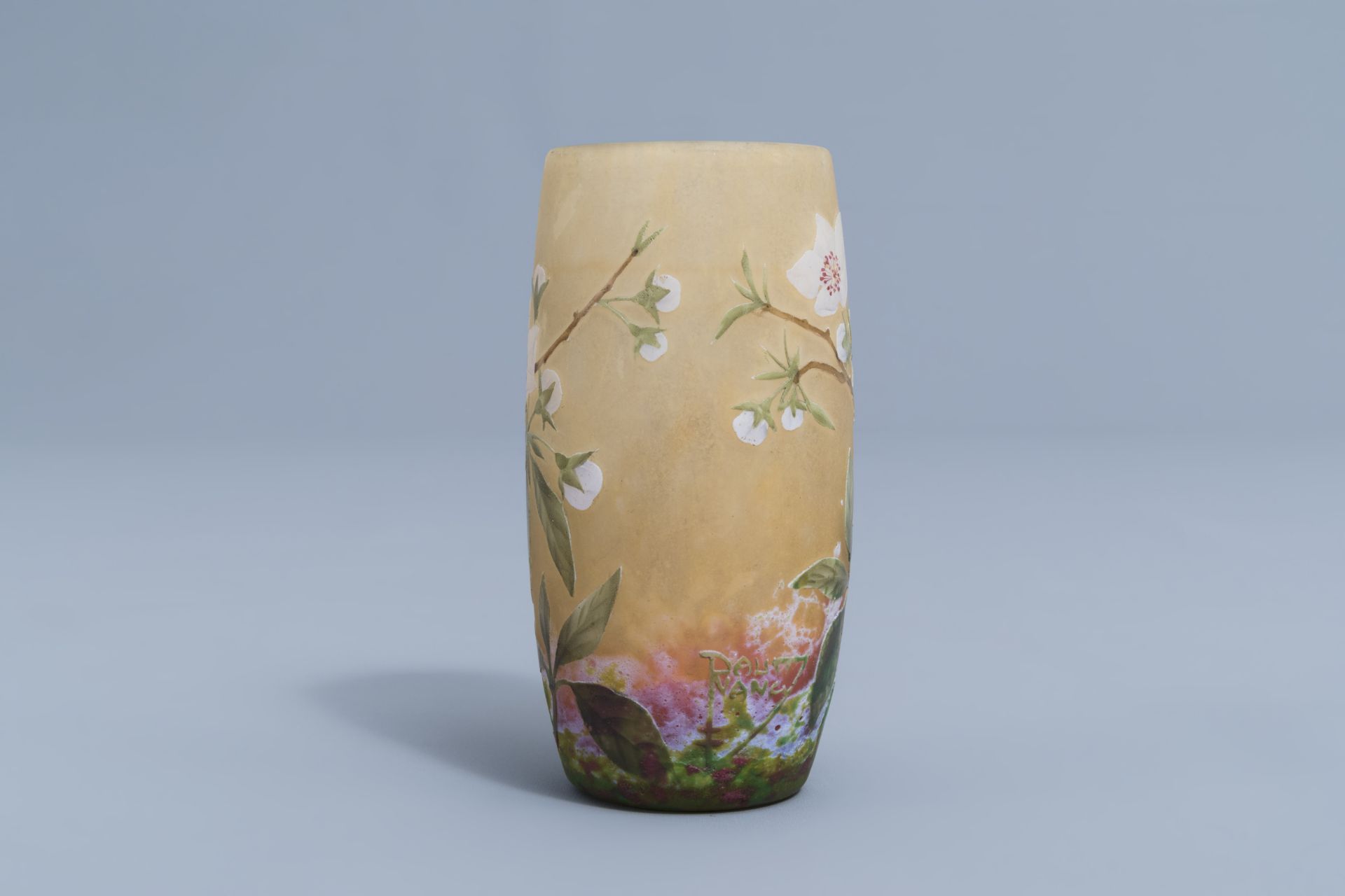 A French Art Nouveau etched overlay glass vase with floral design, Daum Nancy, first half of the 20t - Image 5 of 9