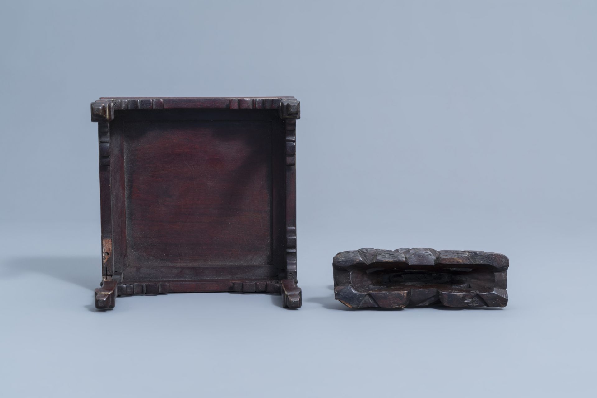 A collection of Chinese carved wooden stands, 19th/20th C. - Image 19 of 25