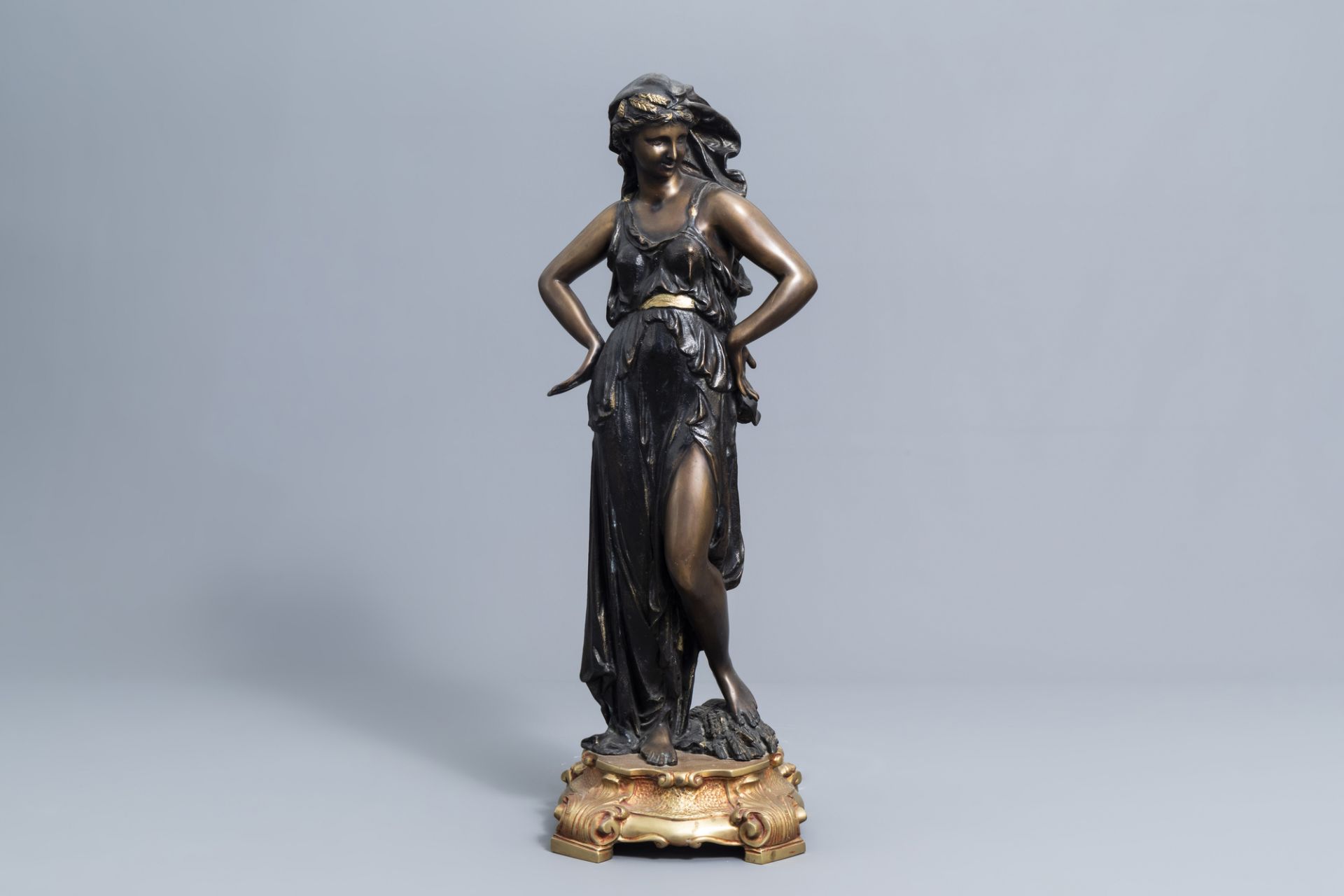 French school: Oriental beauty, patinated metal alloy - Image 2 of 7