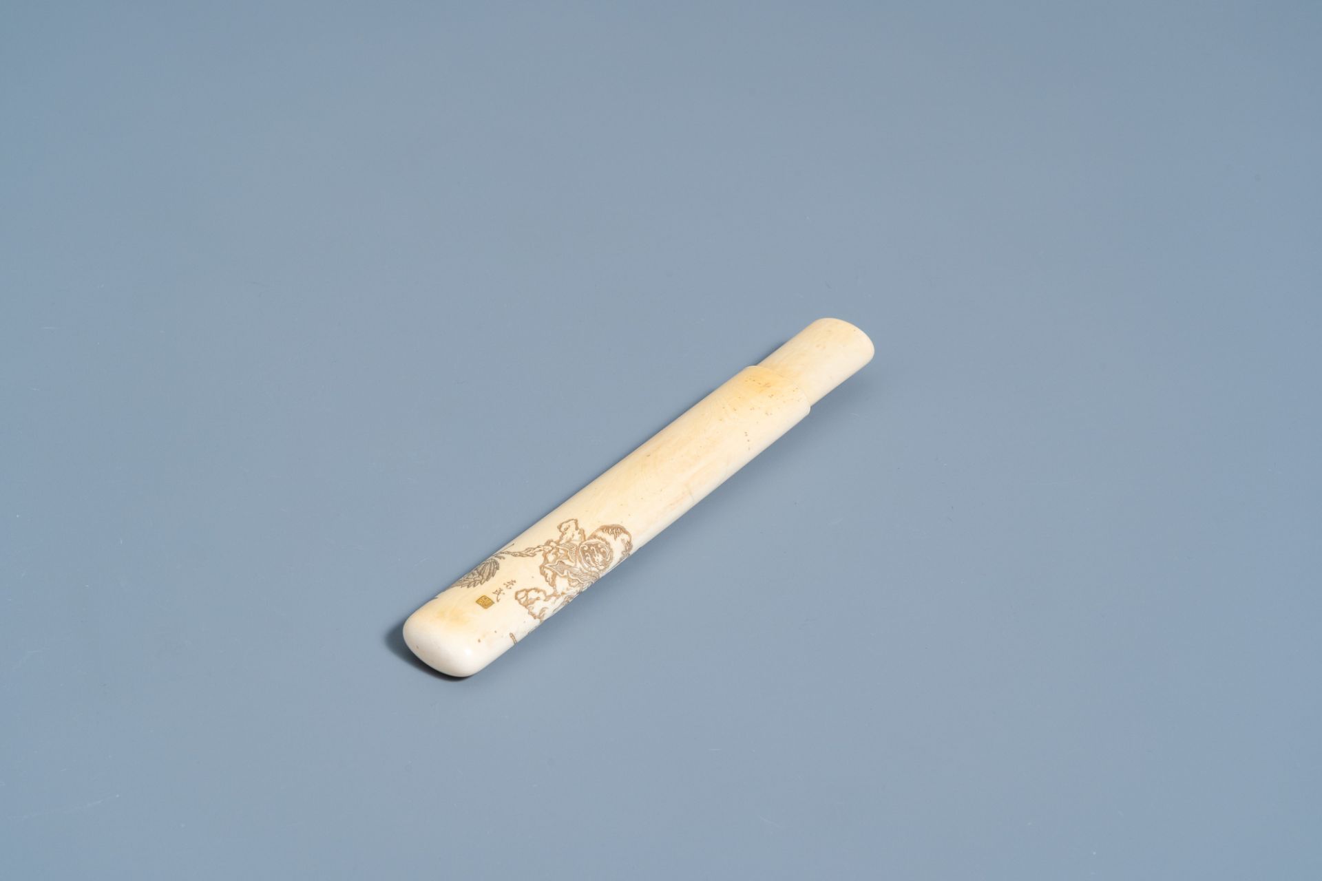 A Japanese ivory kiseruzutsu or pipe case of the mosu-zutsu type with an Immortal and a monkey, sign - Image 2 of 4