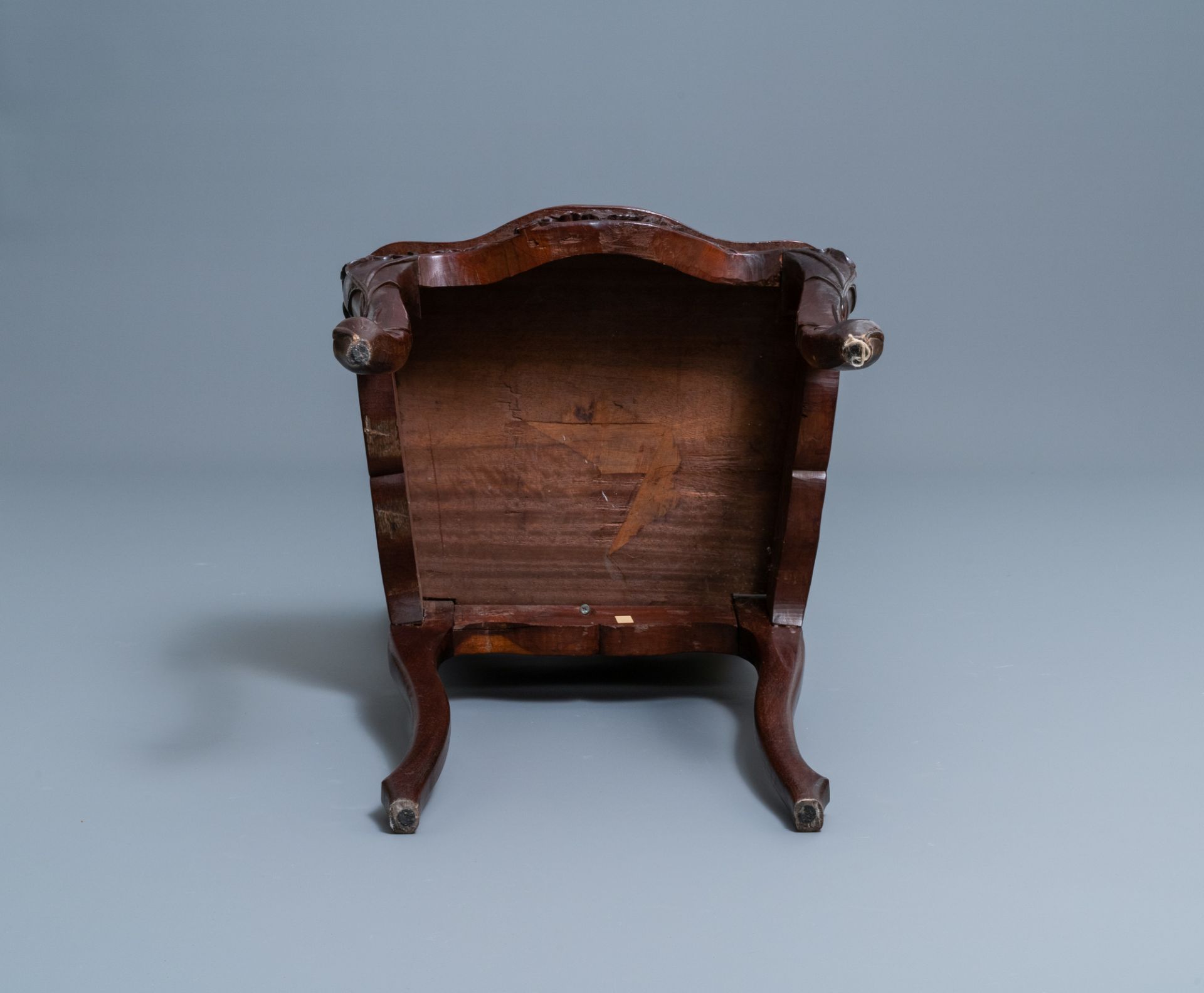 Four wooden chairs with reticulated backs, Macao or Portuguese colonial, 19th C. - Image 11 of 47