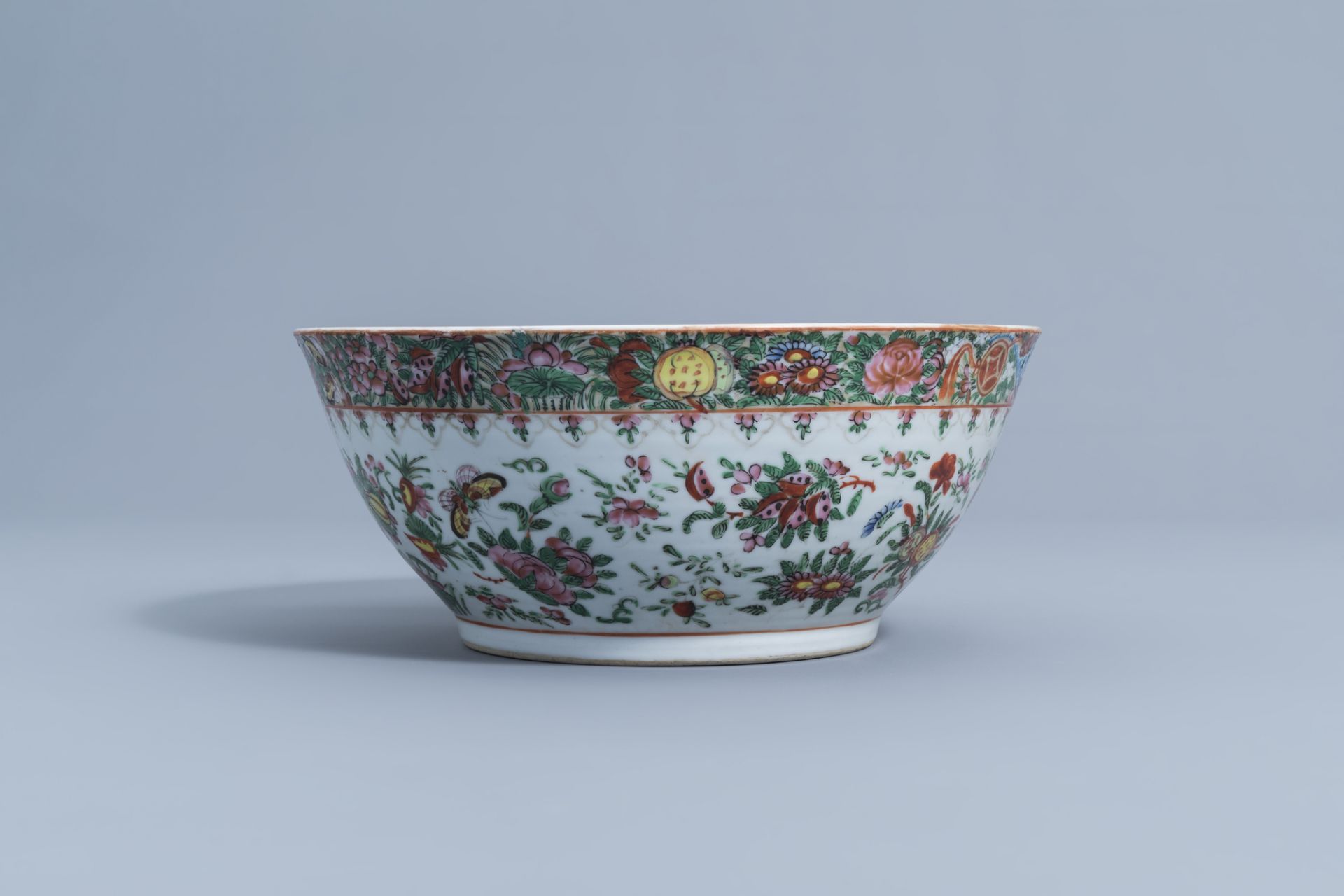 A varied collection of Chinese Canton famille rose porcelain, 19th/20th C. - Image 3 of 31
