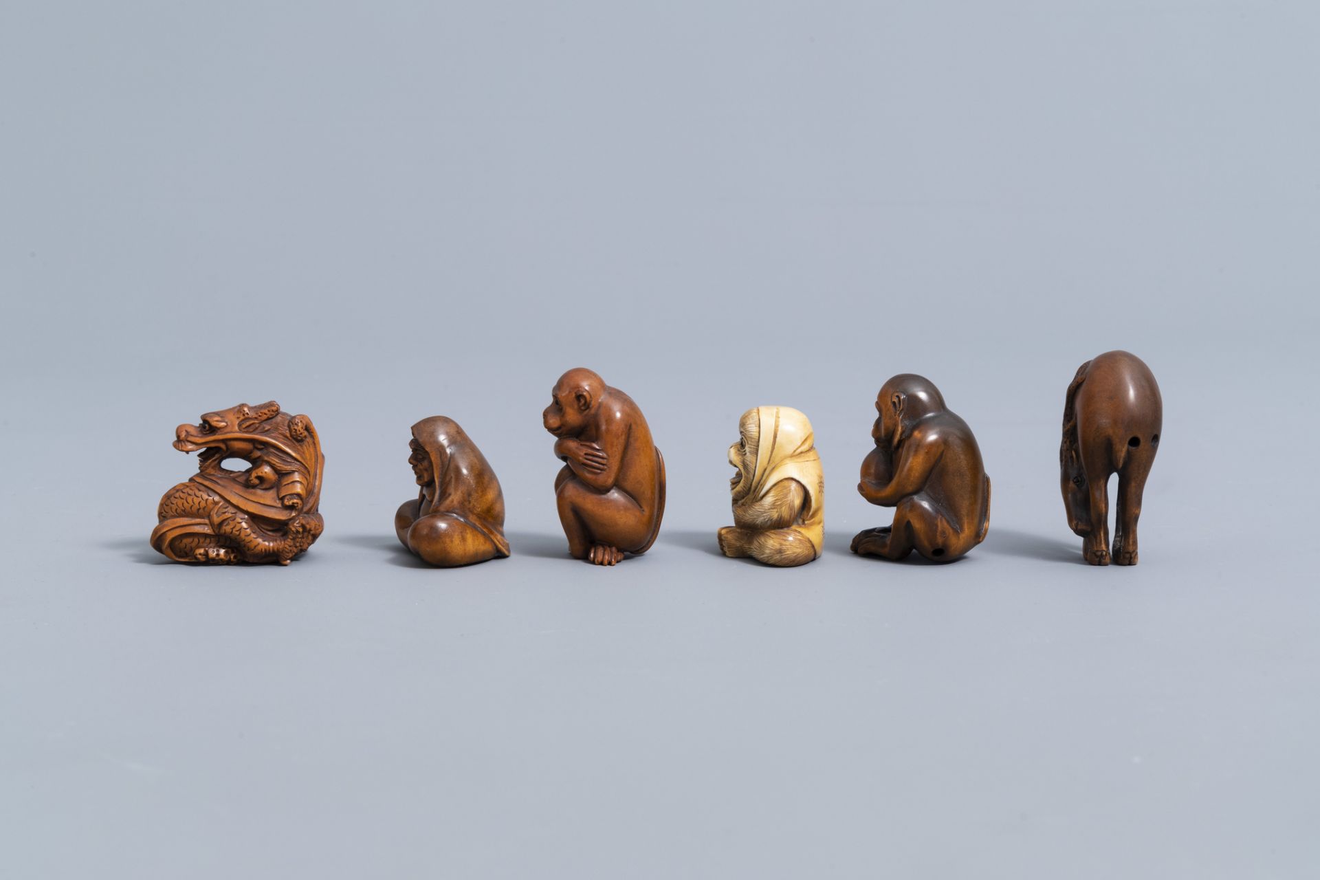 Seven various Japanese ivory and wood netsuke, three Chinese wood figures and a miniature skull, 20t - Image 5 of 13