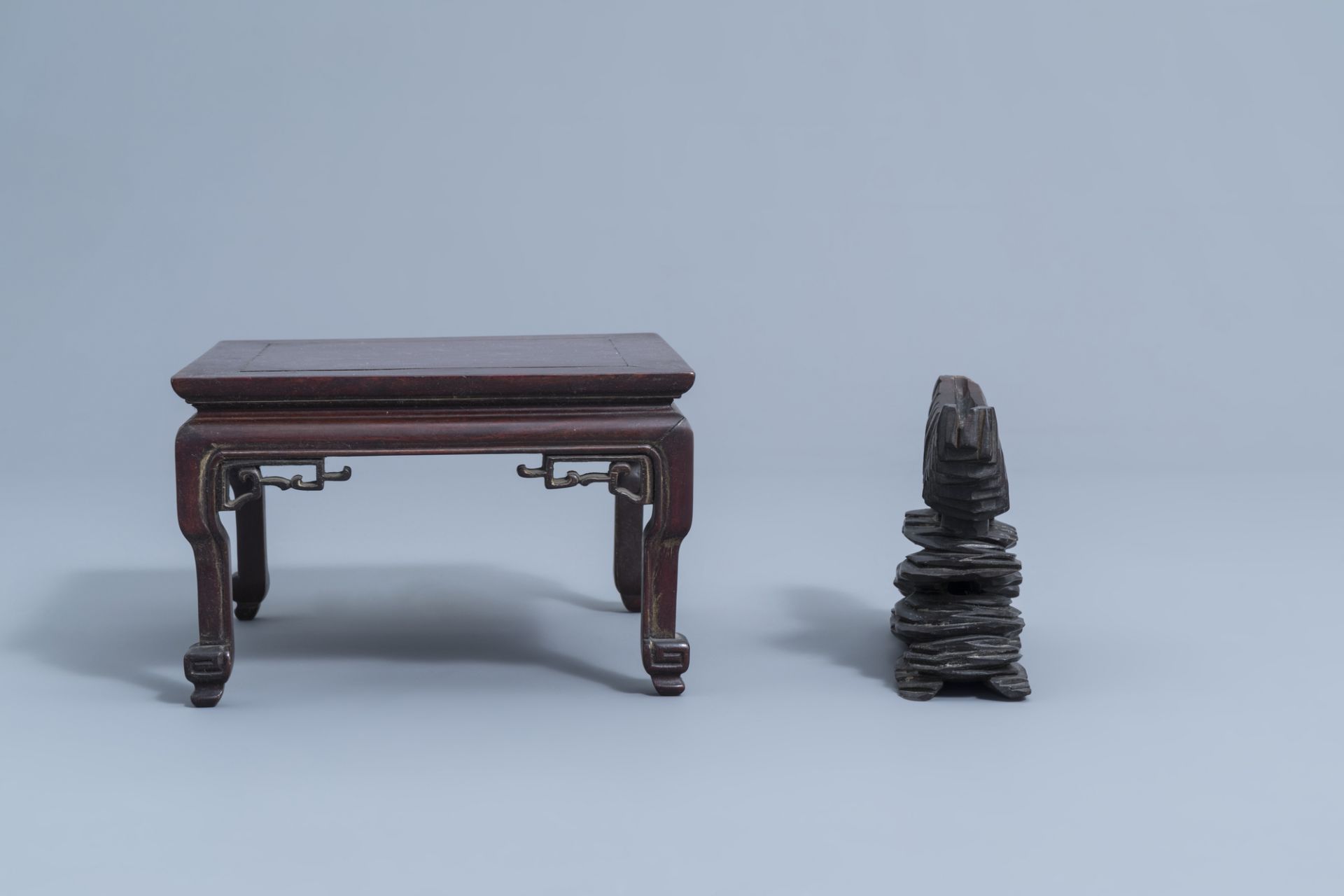 A collection of Chinese carved wooden stands, 19th/20th C. - Image 17 of 25