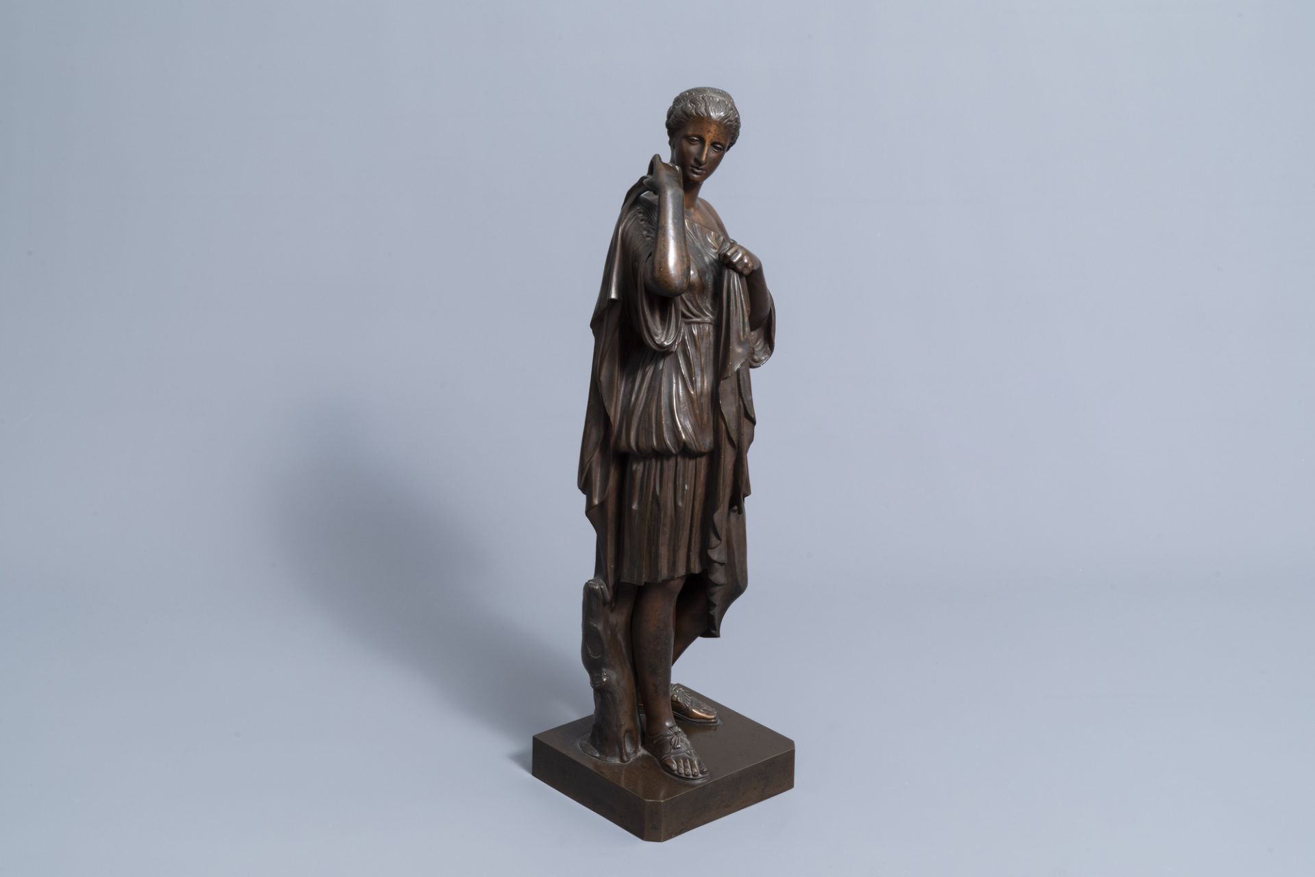 After the antique: Diana de Gabies, patinated bronze, 19th/20th C.