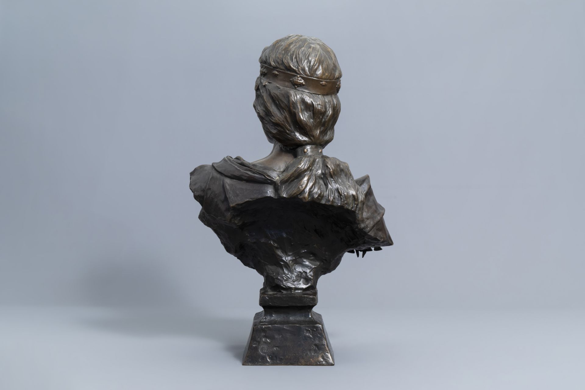 Emmanuel Villanis (1858-1914): 'La Sybille', patinated bronze - Image 5 of 11