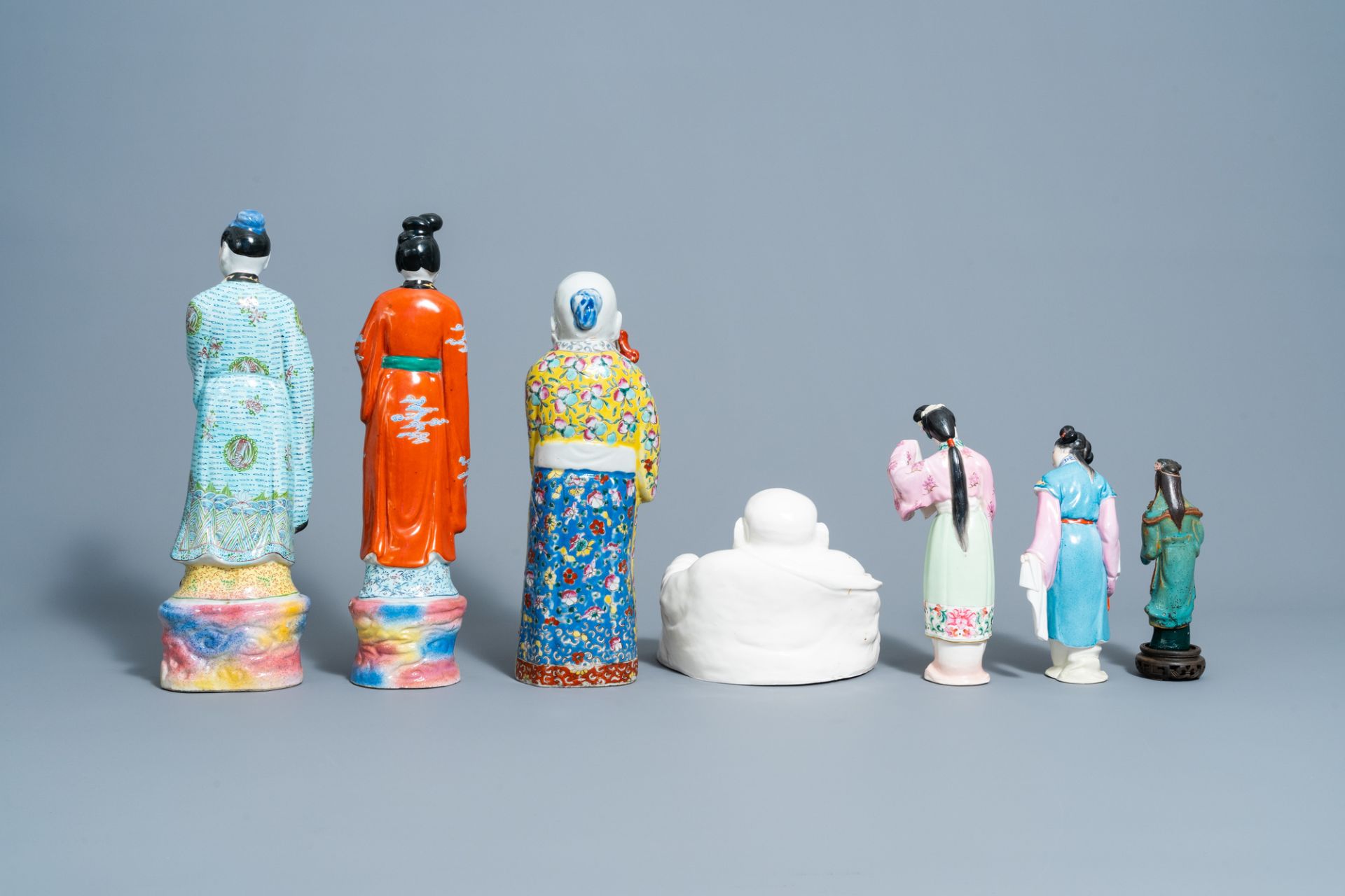Six various Chinese famille rose and blanc de Chine figures and an earthenware lady, 20th C. - Image 4 of 7