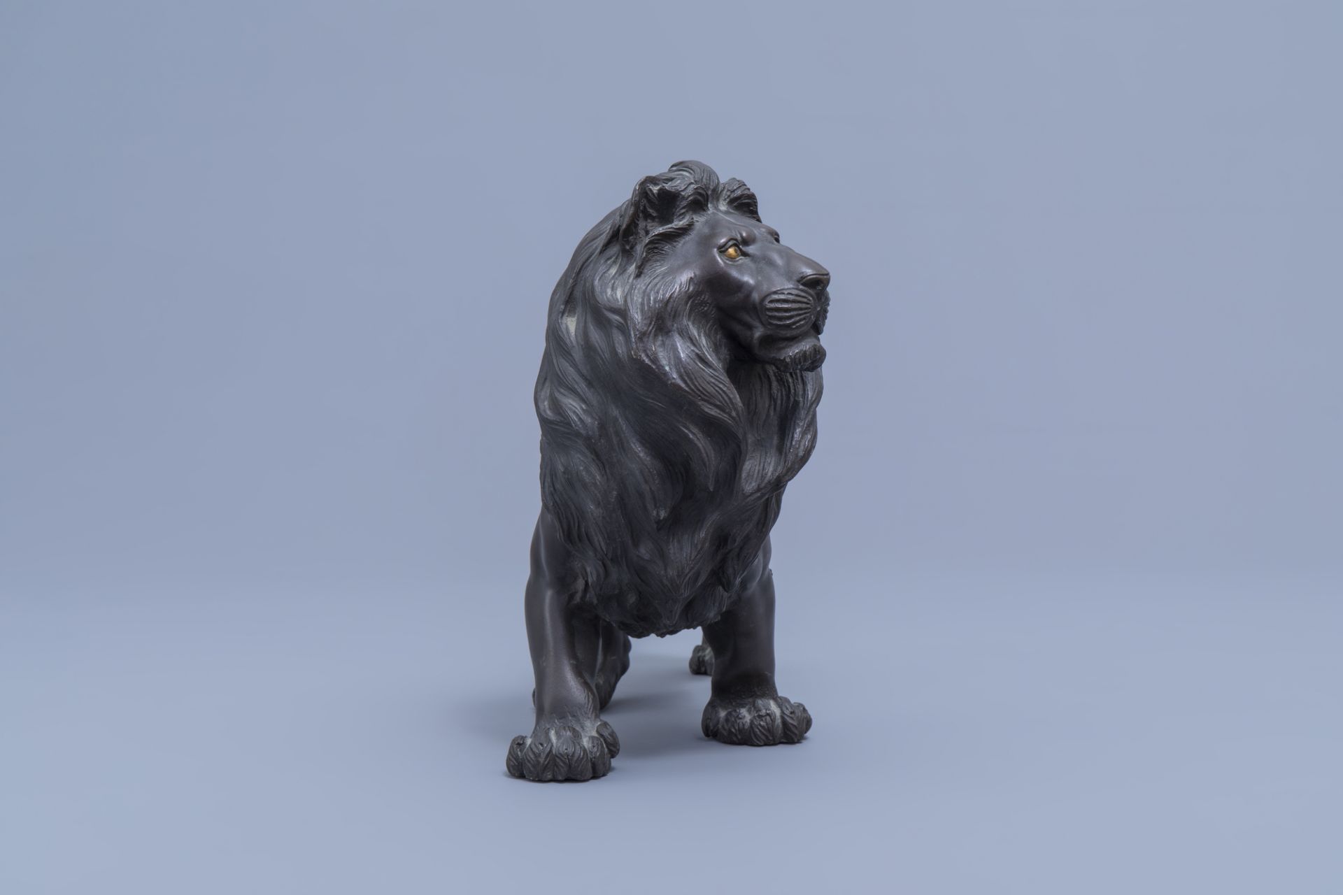 A Japanese bronze sculpture of a lion, probably signed Toku Ya, Meiji, 19th/20th C. - Image 4 of 8