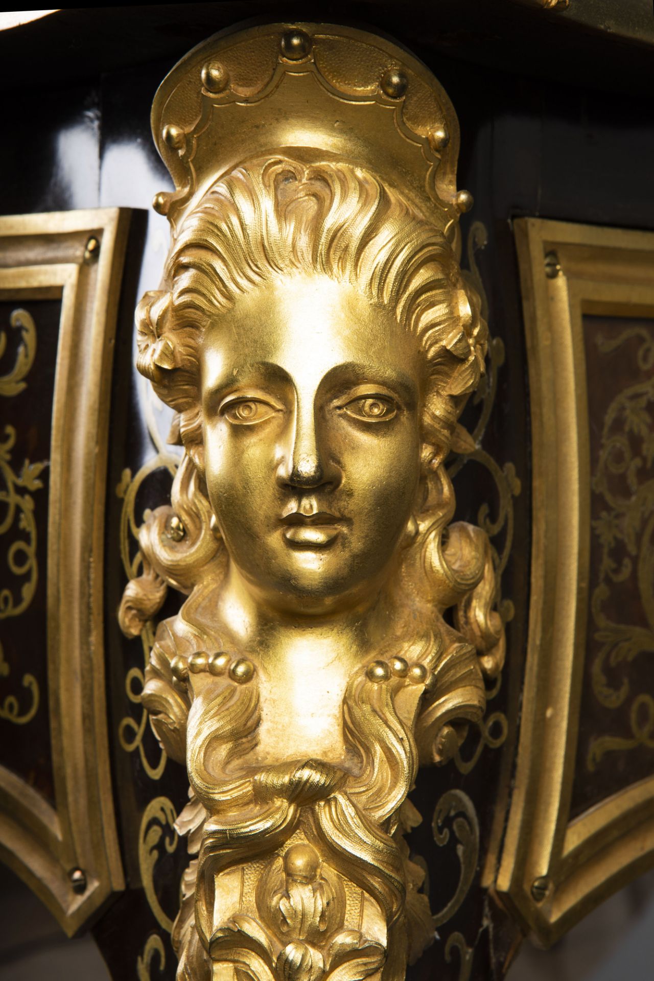 An impressive French gilt bronze mounted brass and tortoiseshell inlaid ebonized bureau plat, Befort - Image 8 of 15