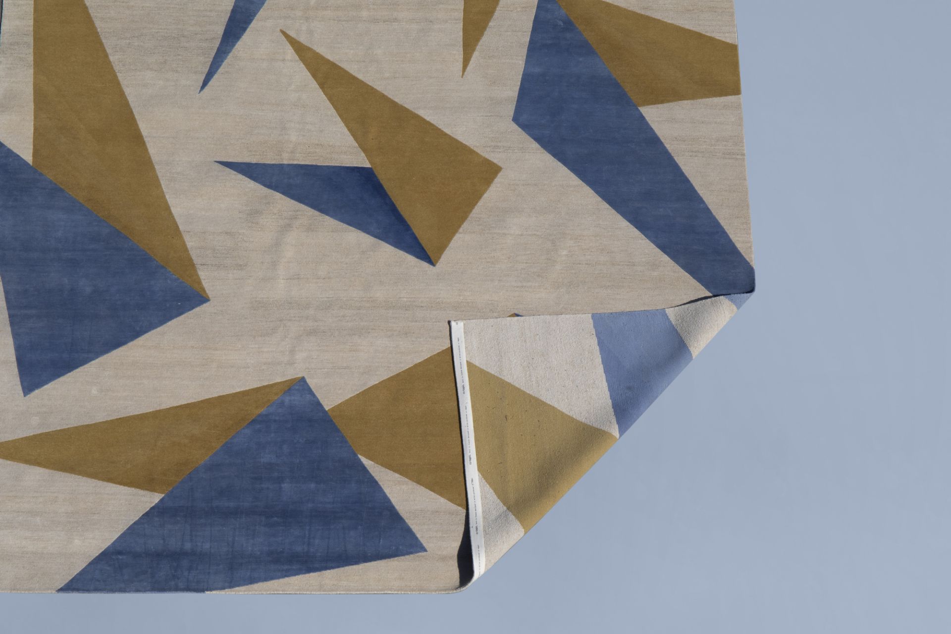 A 'Dipped Origami' rug, Himalayan wool, silk and aloe, cc-tapis, Milan-Nepal, 21th C. - Image 3 of 7