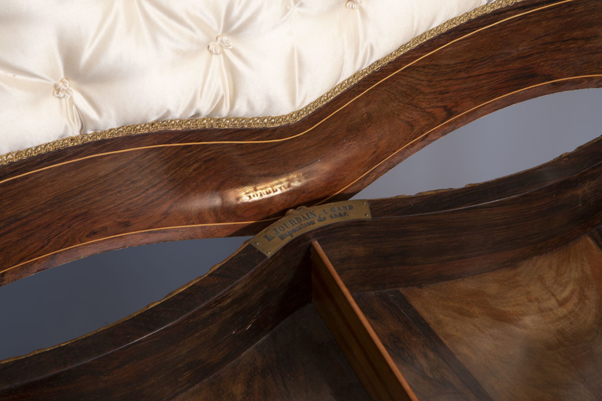 A lavish gilt Louis XV style coiffeuse with rosewood veneer inside, 19th C. - Image 8 of 9