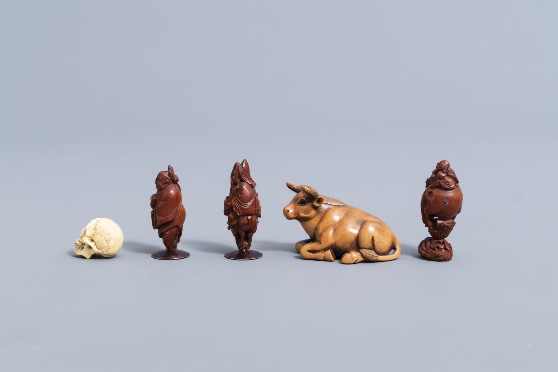 Seven various Japanese ivory and wood netsuke, three Chinese wood figures and a miniature skull, 20t - Image 11 of 13