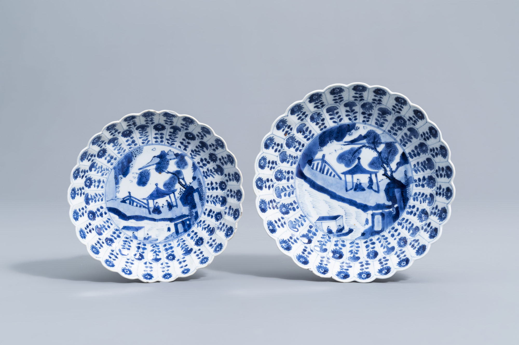 A varied collection of Chinese and Japanese blue, white, famille rose and Imari porcelain and a cloi - Image 4 of 9
