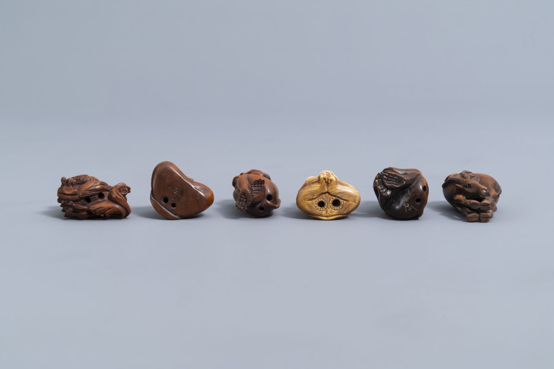 Seven various Japanese ivory and wood netsuke, three Chinese wood figures and a miniature skull, 20t - Image 6 of 13