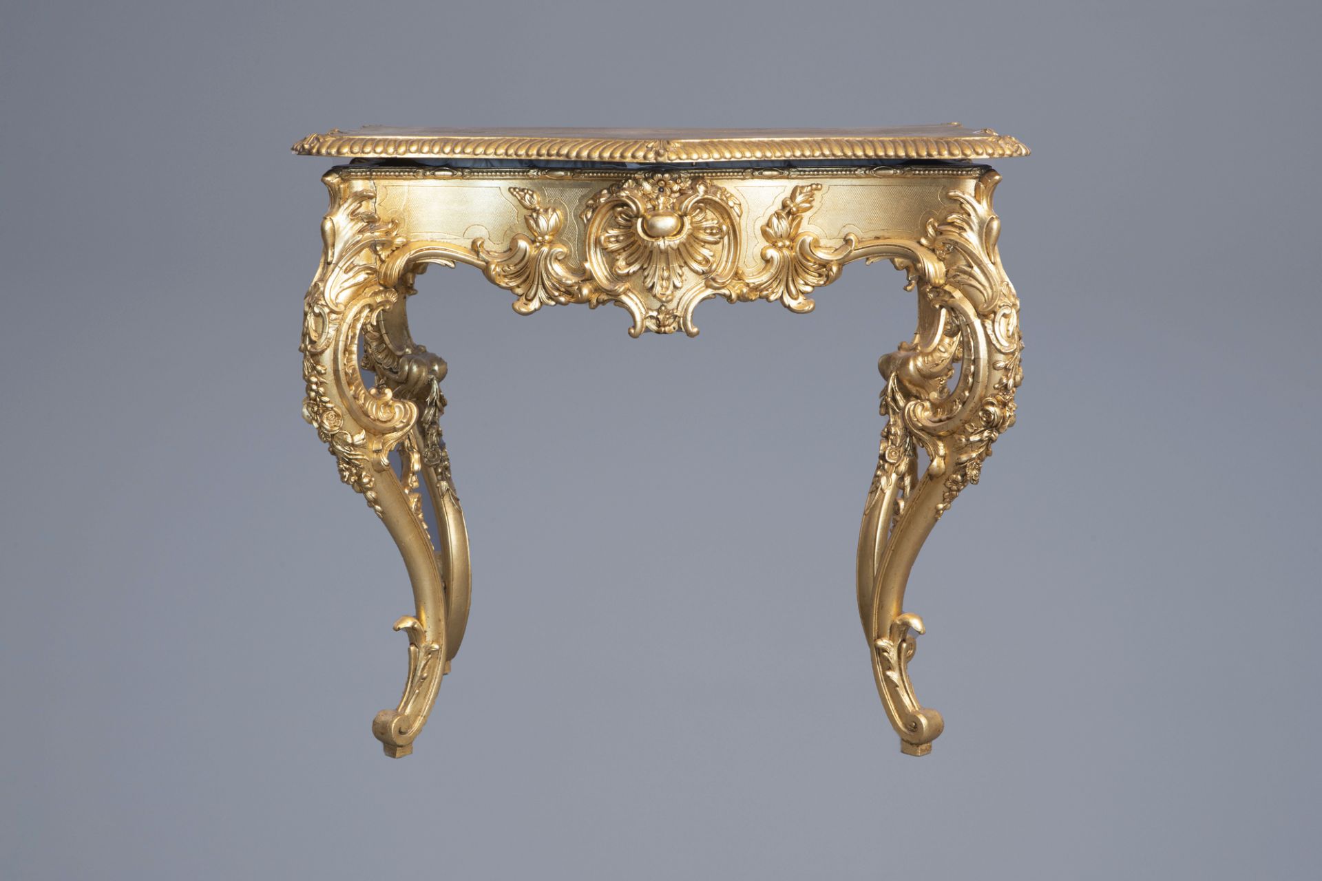 A lavish gilt Louis XV style coiffeuse with rosewood veneer inside, 19th C. - Image 4 of 9