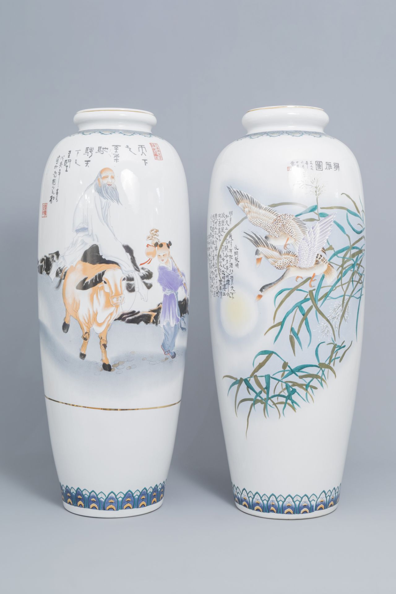 Two large Chinese polychrome vases with ducks and figures in a landscape, 20th C. - Image 2 of 7