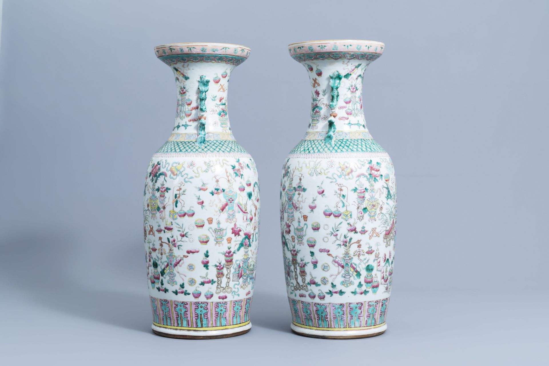 A pair of Chinese famille rose vases with antiquities design, 19th C. - Image 2 of 6