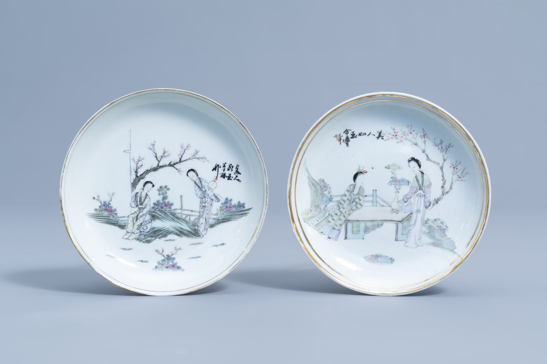 Seven Chinese qianjiang cai saucer plates and a jardiniere with figures in a flower garden, 19th/20t - Image 6 of 15