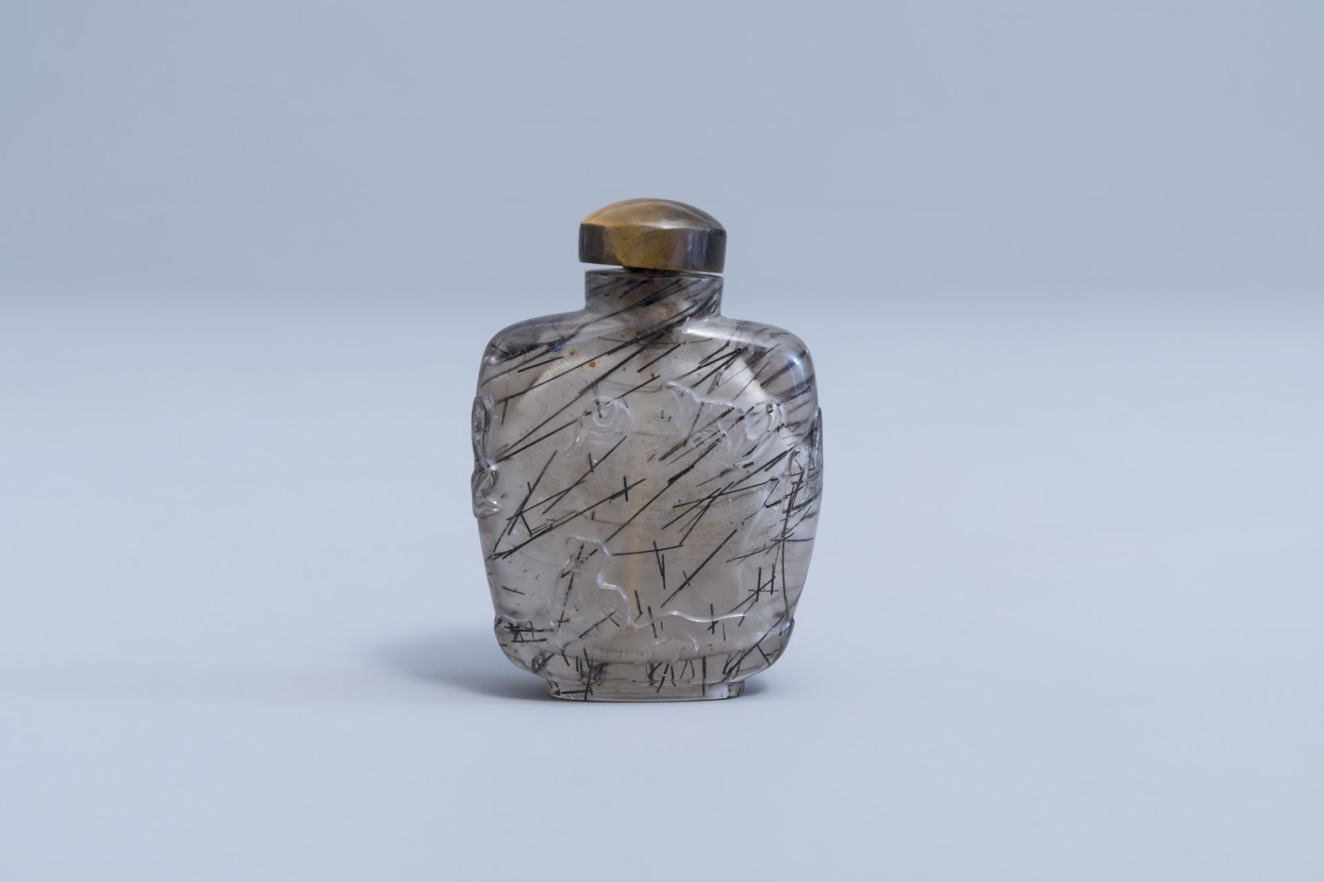 A Chinese hair crystal snuff bottle, 19th/20th C. - Image 3 of 9